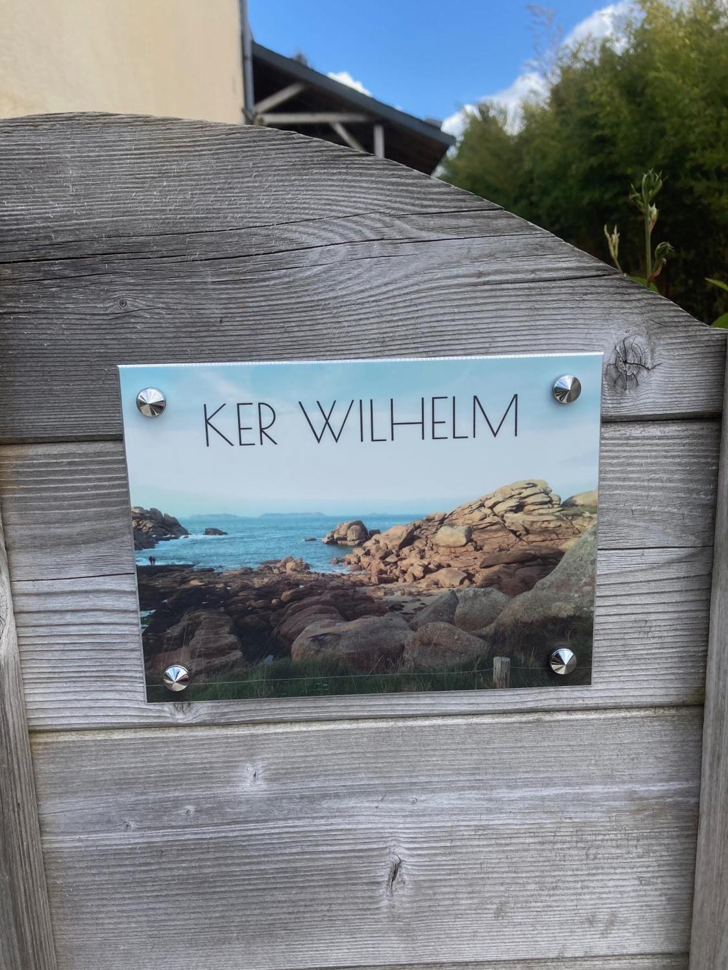 Ker Wilhelm Apartment Ploubezre Bagian luar foto